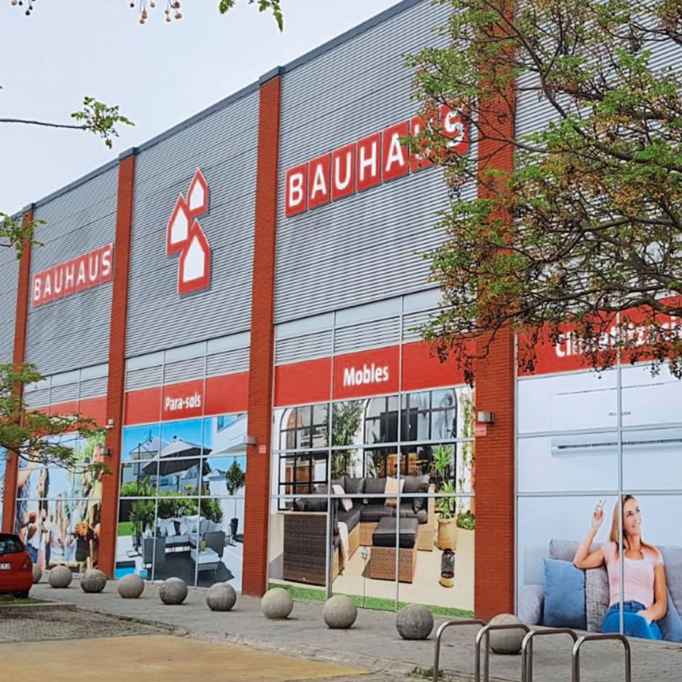 Spanish Bauhaus branch only during diyinternational