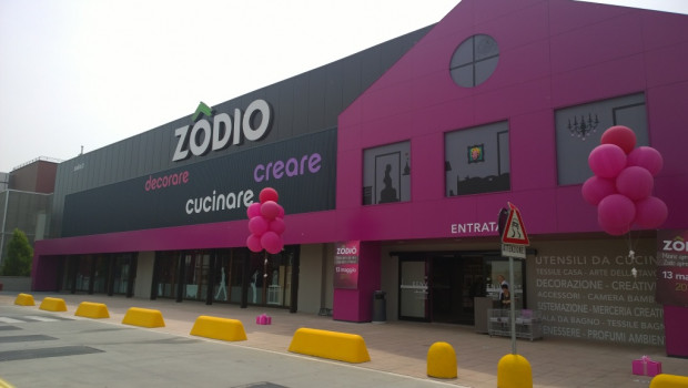 Currently there are three Zôdio stores in Italy.