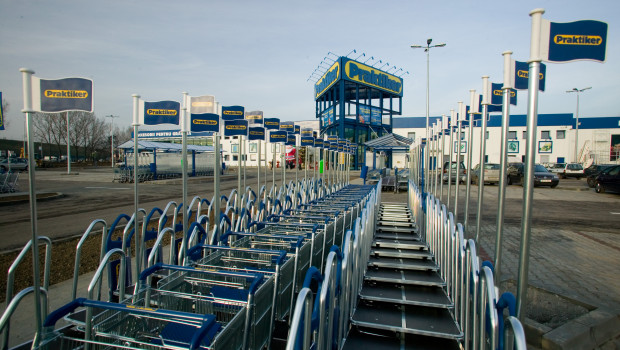 Praktiker currently operates 27 stores in 23 Romanian cities. Praktiker currently operates 27 stores in 23 Romanian cities.