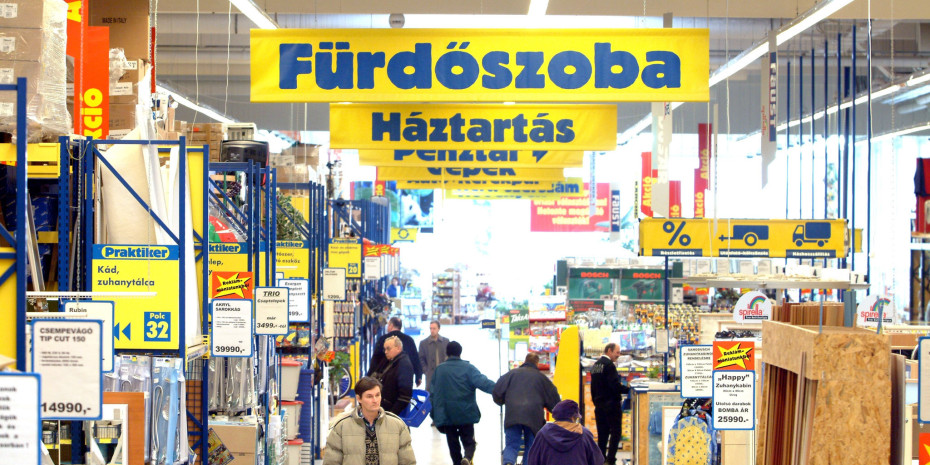 Praktiker for example operates a third of its stores in the Budapest region.