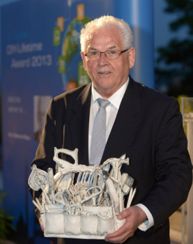 Obi’s co-founder Manfred Maus was honoured for his services in establishing the DIY sector in Europe.
