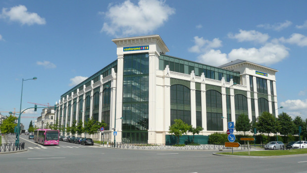 Castorama – here the new location near Euro Disney in Paris – brings Kingfisher increasing sales figures.