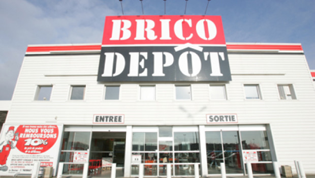 Kingfisher’s business in France resulted in a like-for-like sales decline in 2009/2010.
Kingfisher’s business in France resulted in a like-for-like sales decline in 2009/2010.