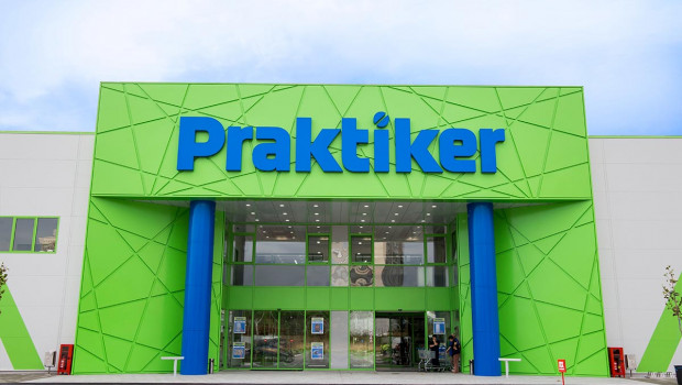 Praktiker Bulgaria no operates twelve stores.
