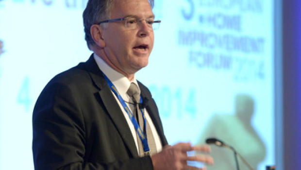 In Rome Régis Degelcke, president of EDRA, presented topical figures from the European industry.