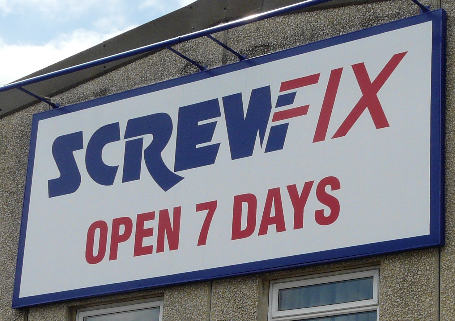 First Screwfix store in Ireland diyinternational